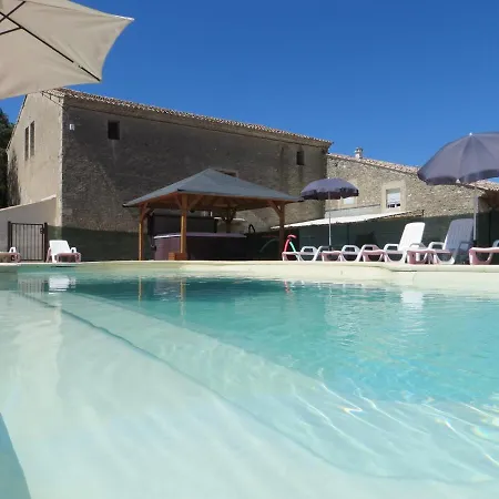 Domaine De Christin Studios-hotel 4*