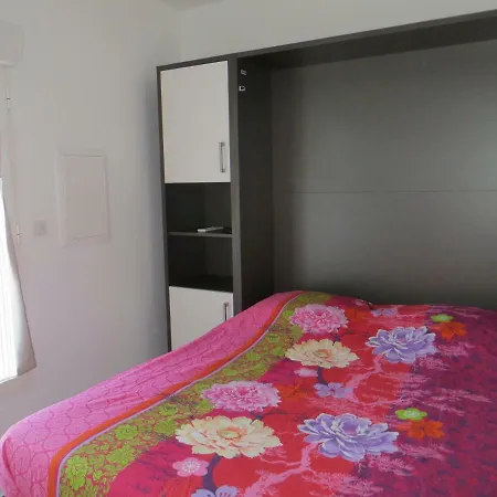 Domaine De Christin Studios-hotel