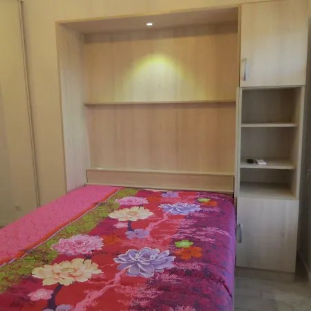 아파트호텔 Domaine De Christin Studios-hotel Junas