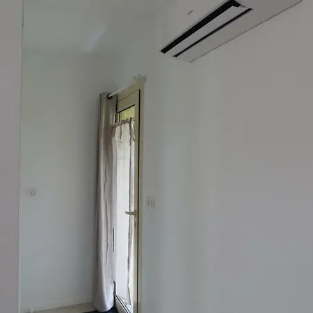 Domaine De Christin Studios-hotel Apartahotel Junas