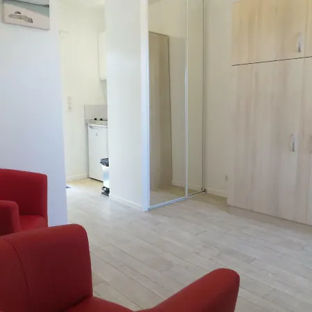 Domaine De Christin Studios-hotel Junas