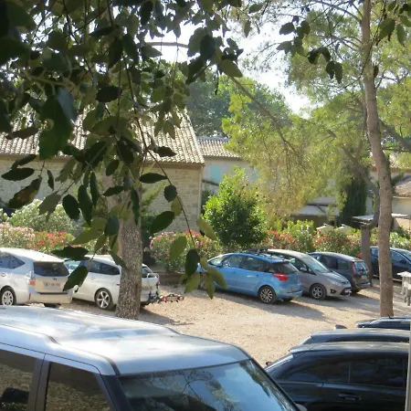 Domaine De Christin Studios-hotel Apartahotel Junas